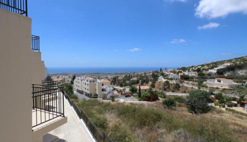 Studio with Balcony