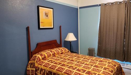 Standard Single Room with Shared Bathroom