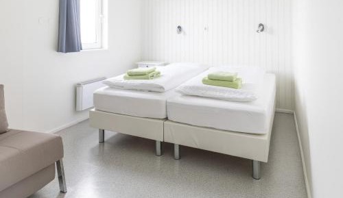 Standard Twin Room with Mountain View