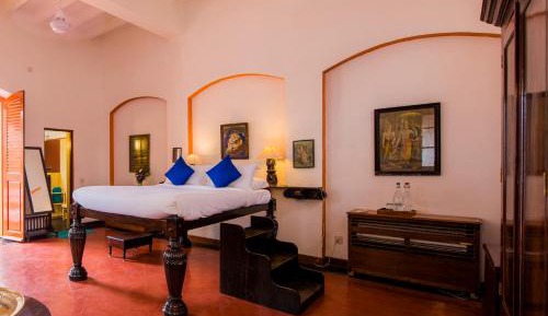 A/c Heritage Suite room