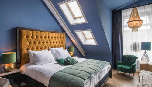 Superior King Room
