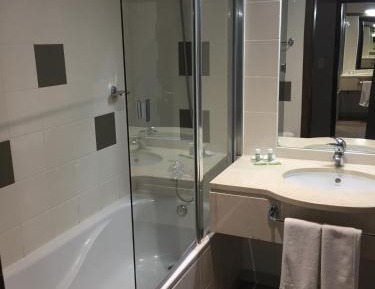 Twin Room with Mountain View (no balcony)