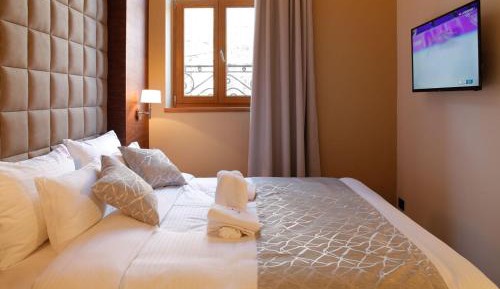 Economy Triple Room