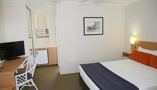 Standard Queen Room