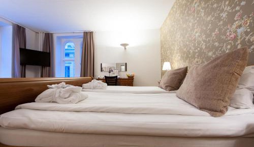 Superior King Room