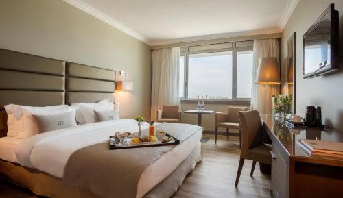 Executive Queen Room