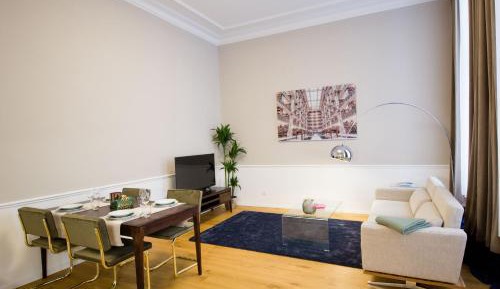 One-Bedroom Apartment with Terrace