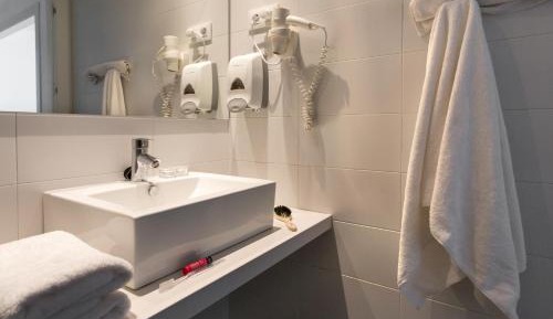 Family Duplex Apartment (2 Adults + 2 Children) 