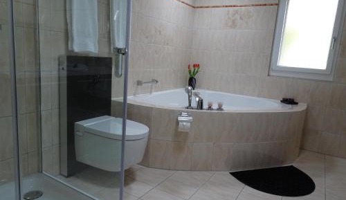 Double Room with Private External Bathroom