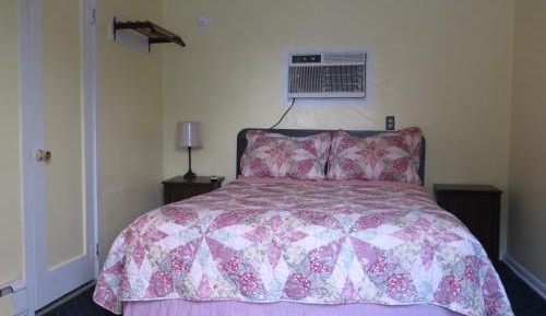 Queen Room