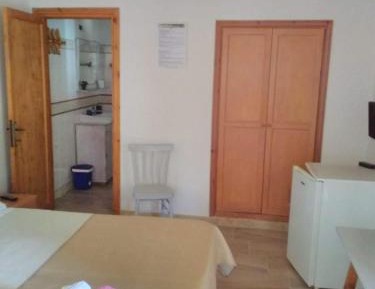 Double or Twin Room with Private Bathroom