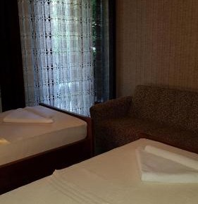 Twin Room with Shared Bathroom