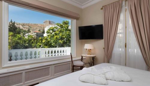 Signature Suite with Acropolis View