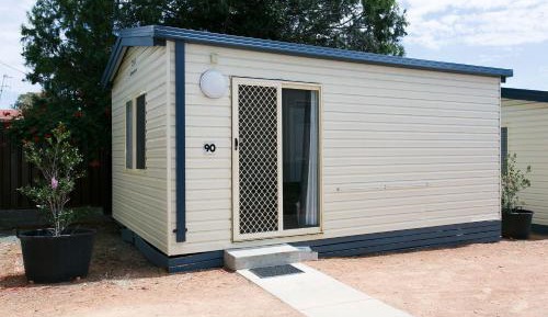One-Bedroom Cabin