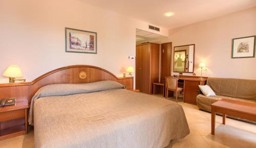 Double Room with Terrace and Sea View  