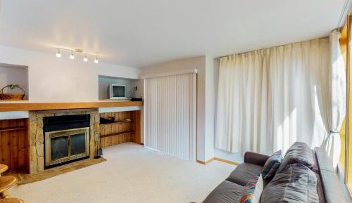 One Bedroom Apartment