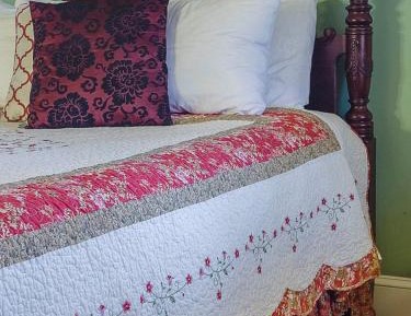 Superior Queen Room with Fireplace and Porch