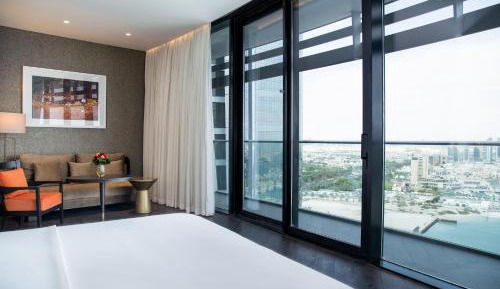 Deluxe King Room with Balcony
