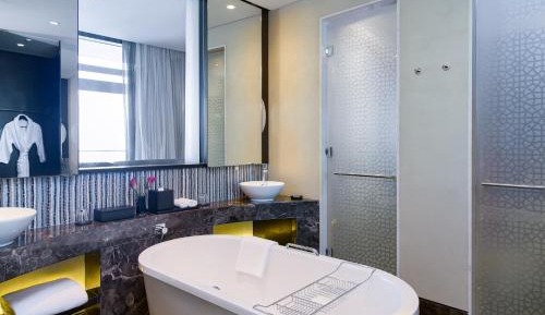 King Room with Balcony and Sea View