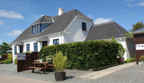 Holiday Home Annex (with loft)