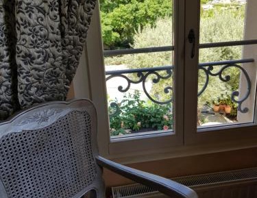 Queen Room with Pool View