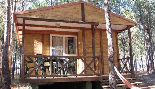 One-Bedroom Bungalow (2 Adults)