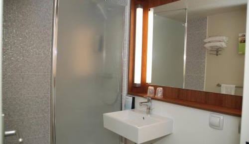 New Generation Twin Room 