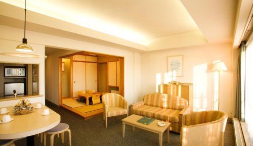 Standard Japanese-Western-Style Room With 4.5 Tatami Japanese-Style Room (Nonsmoking)