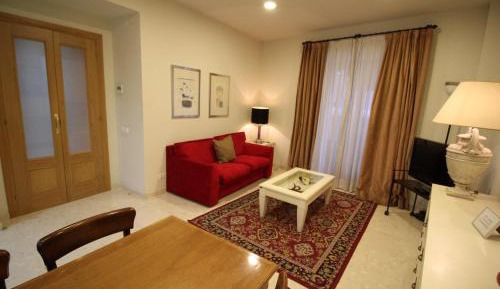 Two-Bedroom Apartment (4 Adults)