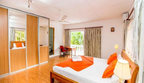 Deluxe Double Room with Balcony and Sea View
