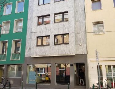 One-Bedroom Apartment (4-5 Adults)