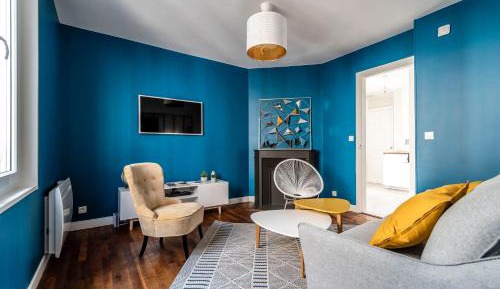 Deluxe Apartment