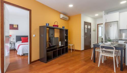 Two-Bedroom Apartment ( 5 Adults)