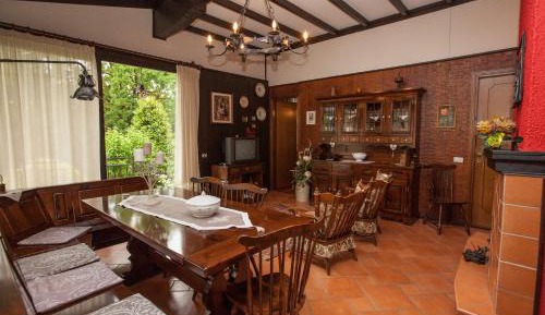 Villa with Garden View