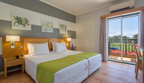 One-Bedroom Apartment (2 Adults + 2 Children)
