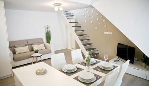 Superior Duplex Apartment with Terrace