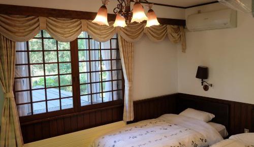 Twin Room with Shared Bathroom