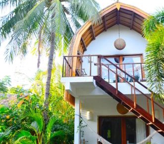 Bungalow with Garden View