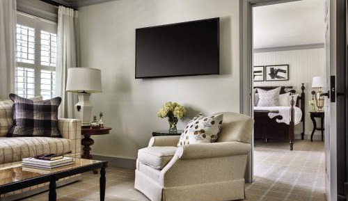 One Bedroom Suite 