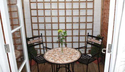 Studio with Terrace
