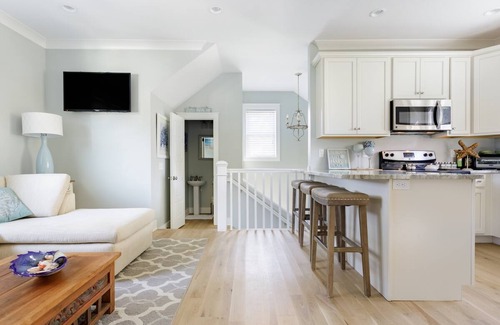 Old Village House | Ocean-Inspired Village Hideaway in Old Mt Pleasant