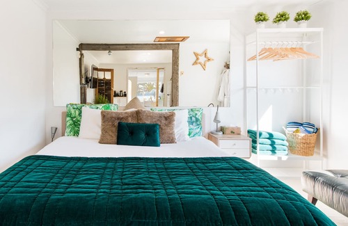 Bundeena House | Bundeena Treehouse The Royal National Park Sydney