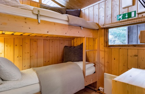 Capital Region Cabin | Secret Nature Reserve Cabin near to the Blue Lagoon