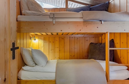 Capital Region Cabin | Secret Nature Reserve Cabin near to the Blue Lagoon