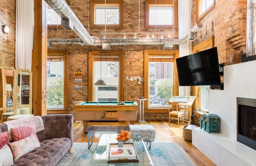 Near North Side Apartment | Stunning Old Town Penthouse with Private Rooftop