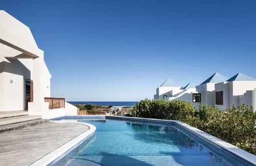 Sandy Hill Villa | Colibri