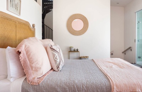 Byron Bay Apartment | Exquisite Warehouse Apartment Close to Byron Bay Main Beach