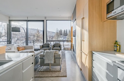 West End House | $7 Million Aspen 4BR | Built 2018 | Walk to Town
