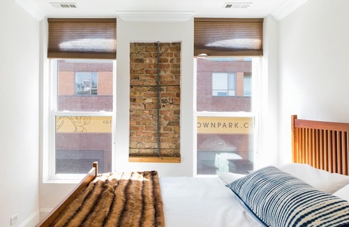 Near North Side Apartment | Stunning Old Town Penthouse with Private Rooftop