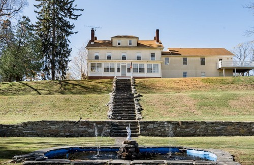 Harriman Villa | Orchard Hill Estate, Sanitized, Remote, Private, Pool, Spa